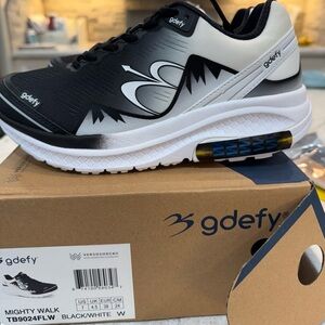 Gdefy Women's Black and White Sneakers
